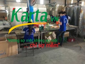 Công nhân sản xuất tại Karta